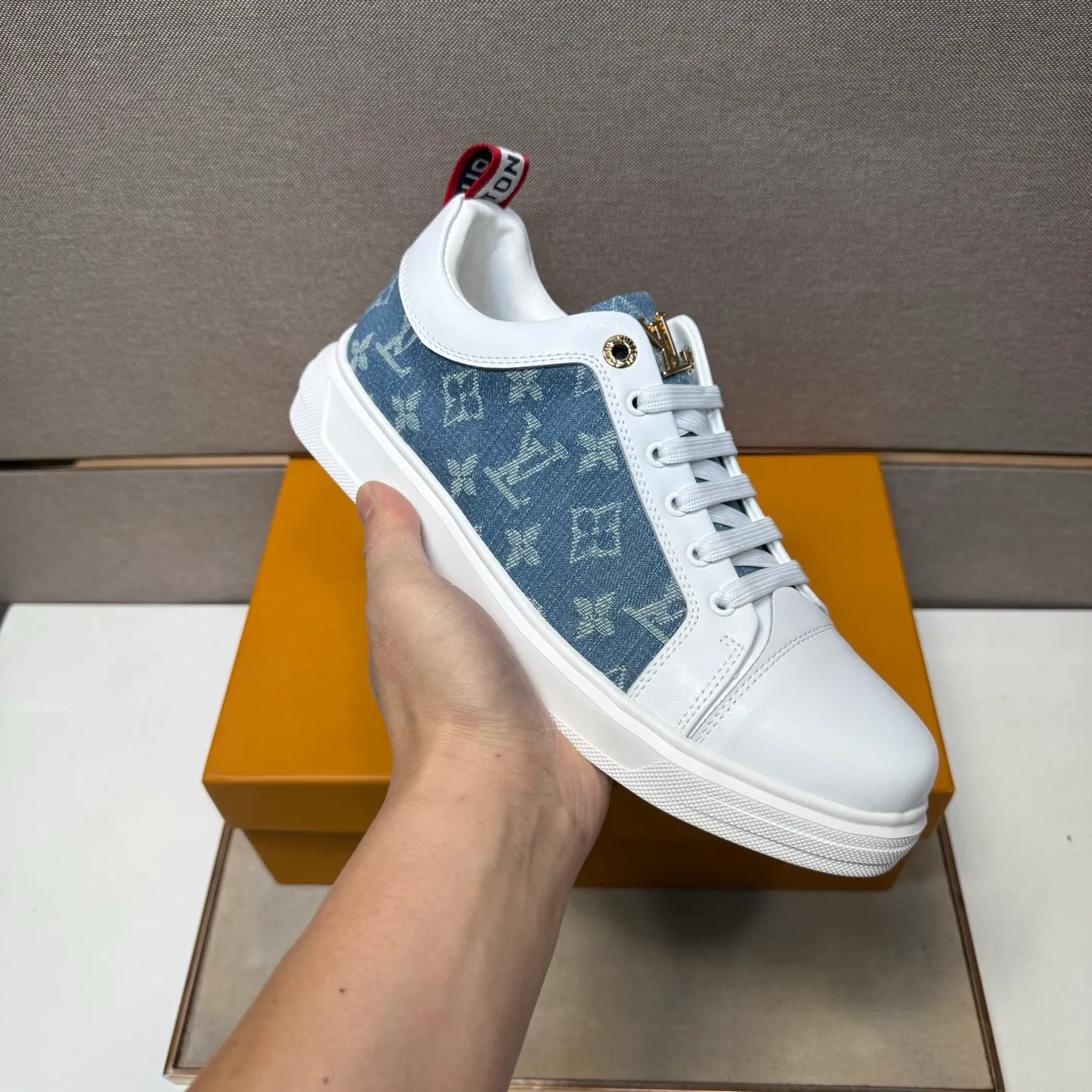 ⬛️Men's shoes 💰p400 [LV～] Men's casual shoes 2025z cabinet sales simultaneously 🔶Size: 38-44#️⃣ 🔷3 colors🔜The upper is made of multi-material splicing ➕Genuine leather lining, comfortable and breathable, sole: original comfortable and wear-resistant outsole, ⚠️real thing📱photographed🎬real thing is better📢📢📢